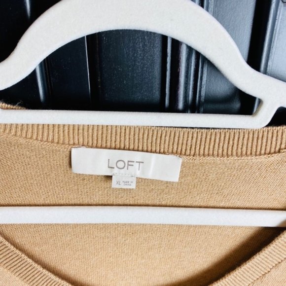 LOFT Classic Beige Long Sleeve Scoop Neck Sweater - Picture 2 of 5